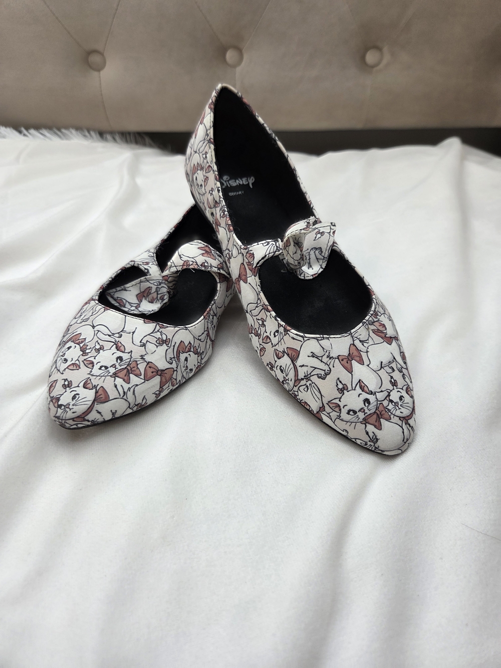 Disney Marie Aristocats Bow Mary Jane Flats White Cat Print Women Size 8